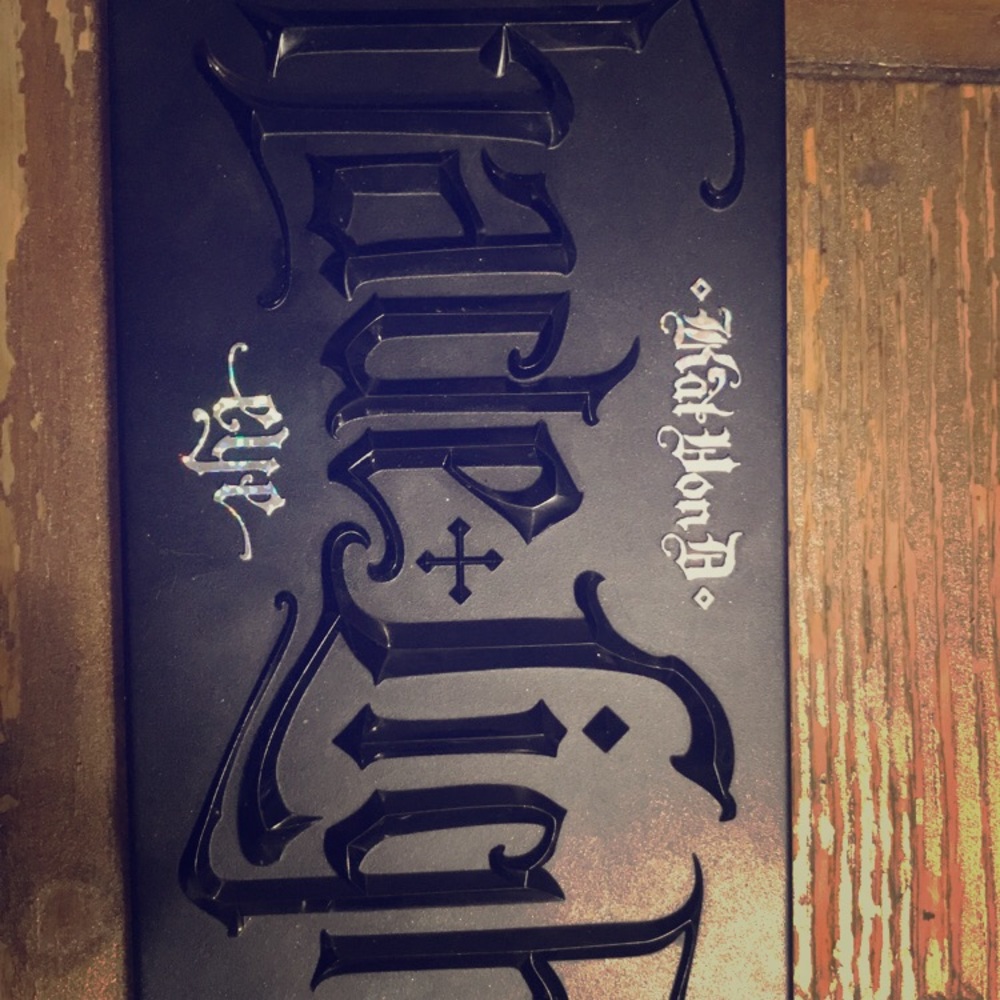 Kat Von D shade and light eyeshadow palette